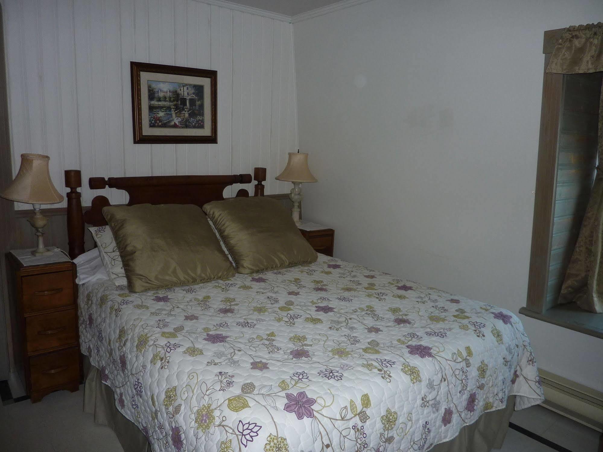 لا مالباي Auberge Petite Plaisance المظهر الخارجي الصورة