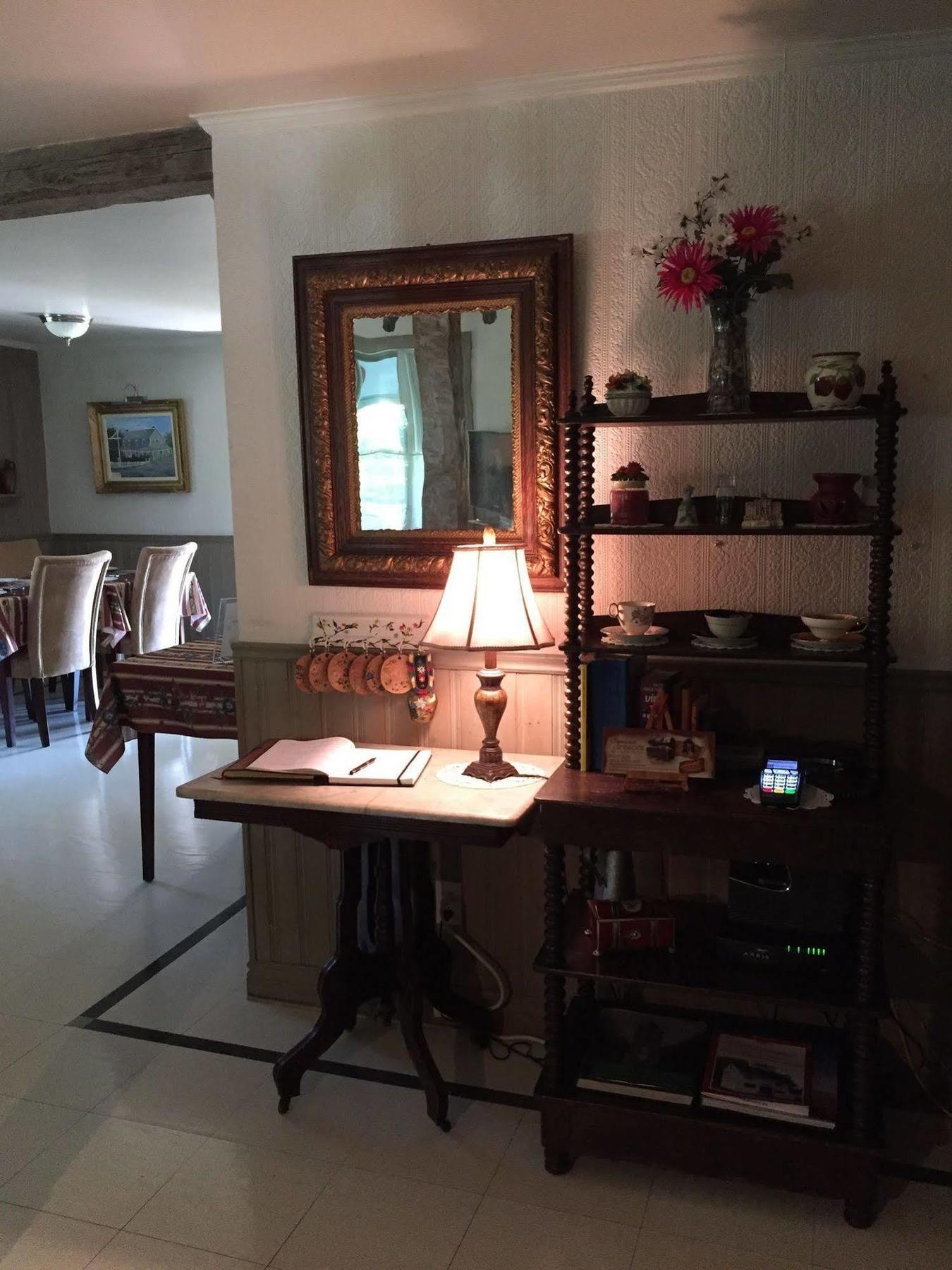 لا مالباي Auberge Petite Plaisance المظهر الخارجي الصورة