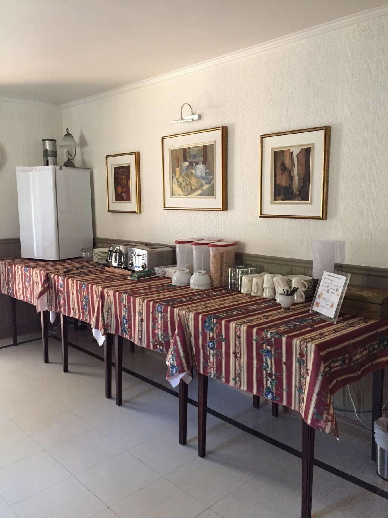 لا مالباي Auberge Petite Plaisance المظهر الخارجي الصورة