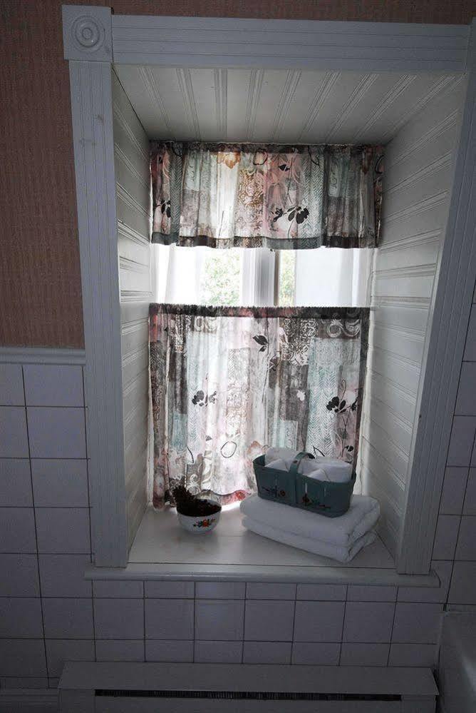 لا مالباي Auberge Petite Plaisance المظهر الخارجي الصورة